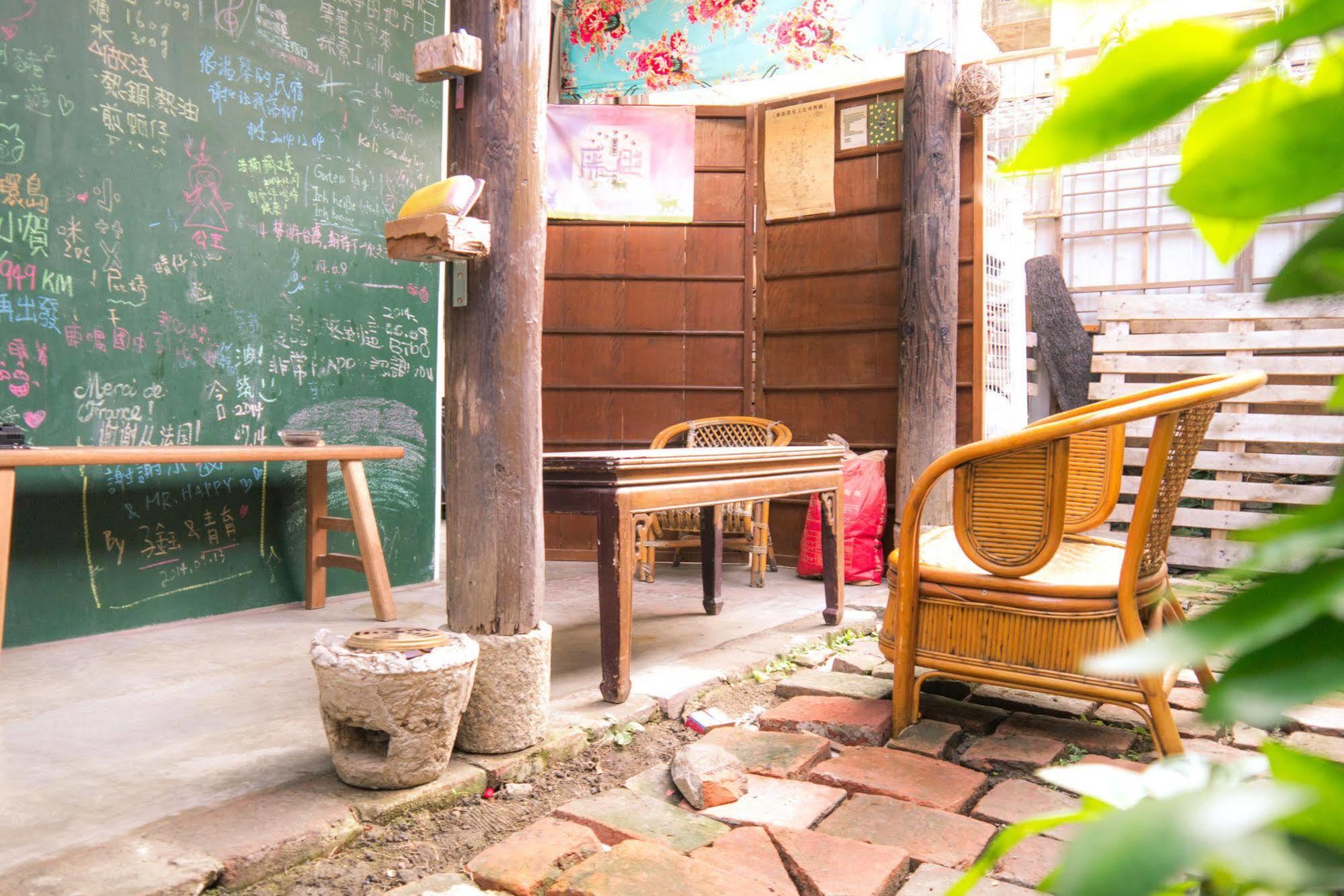 Small Eye Backpacker Lộc Cảng Ngoại thất bức ảnh
